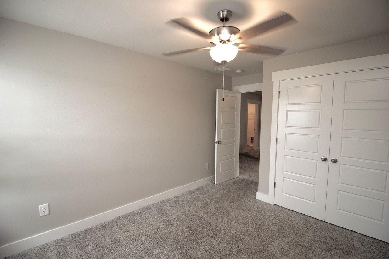35 Beachley Pl - Photo 2 of 18
