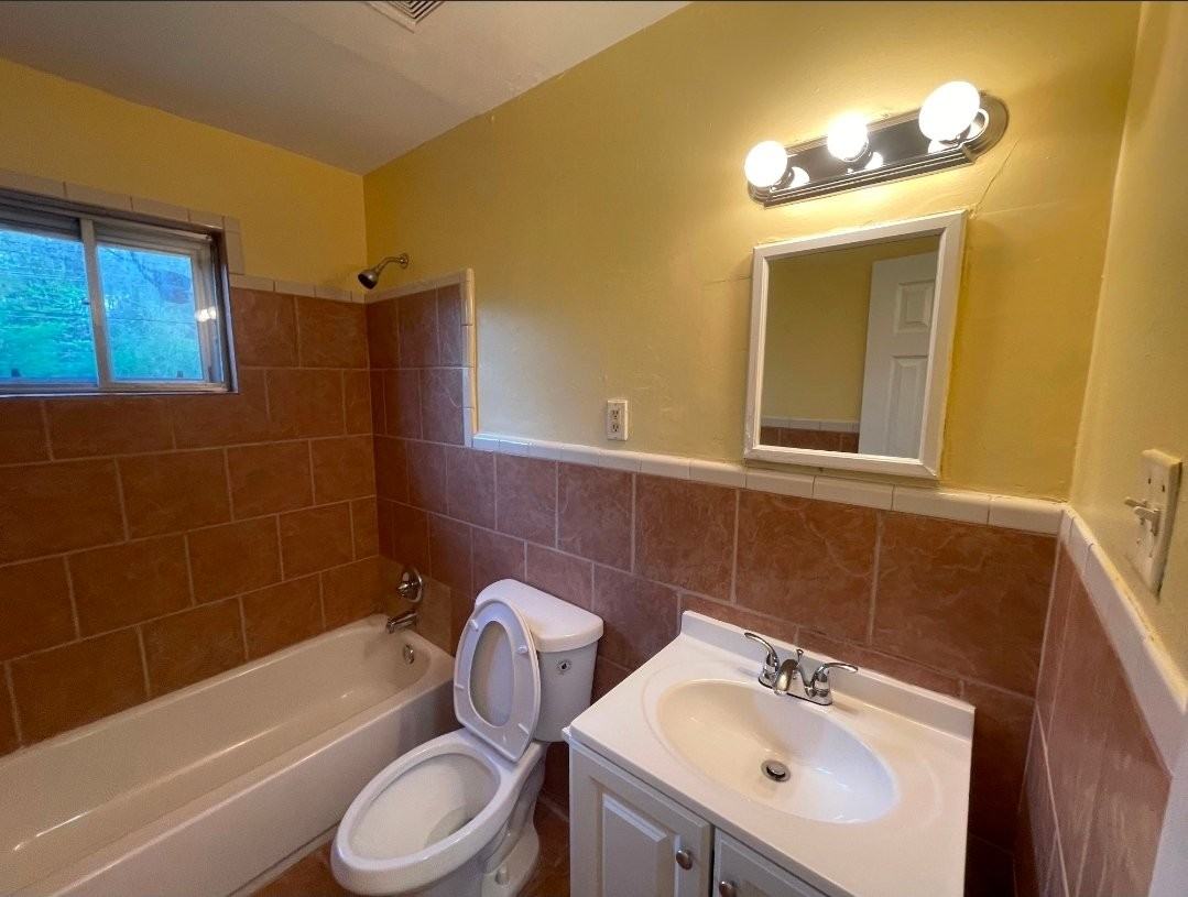 646 Leacrest Ave - Photo 6 of 13