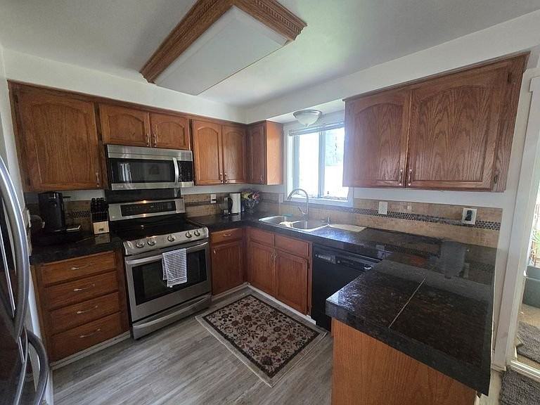 6620 Ne 75th St - Photo 5 of 17