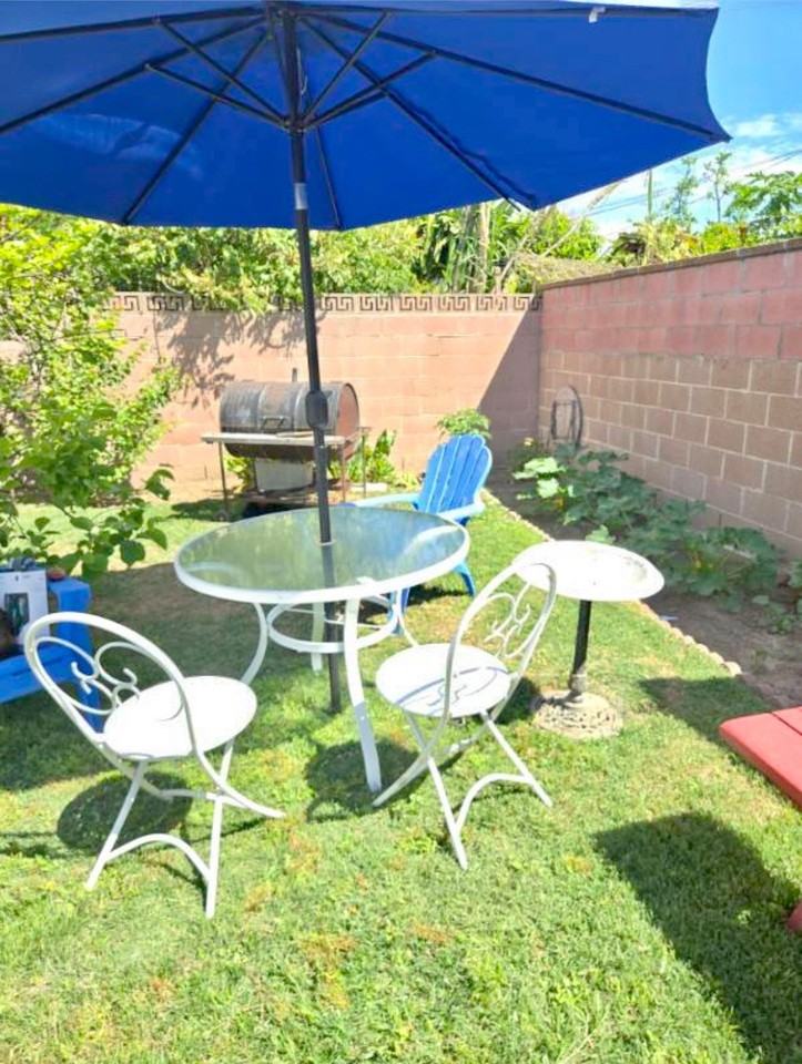 1345 E 56th St - Photo 2 of 11