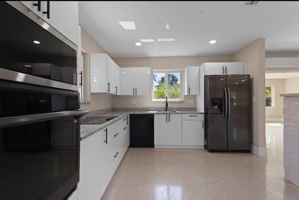 featured image of 570 Se 2nd Ave