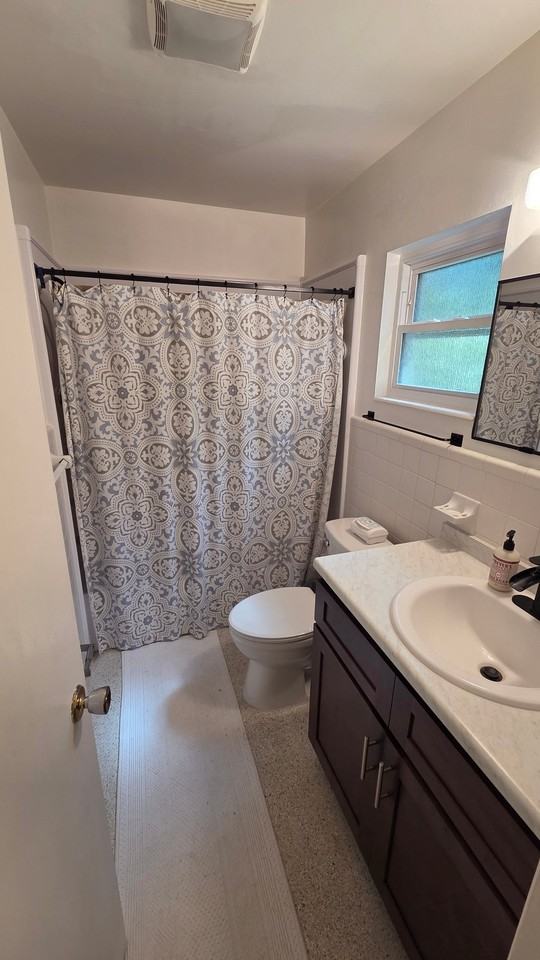 307 Nw 91st St - Photo 4 of 17
