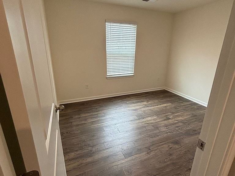 1011 Persimmon Holw - Photo 2 of 16