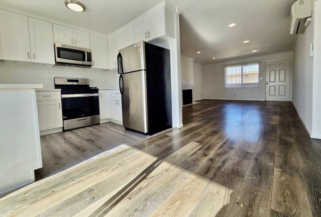 4225 Inglewwood Blvd. Del Rey #202 - Photo 3 of 19