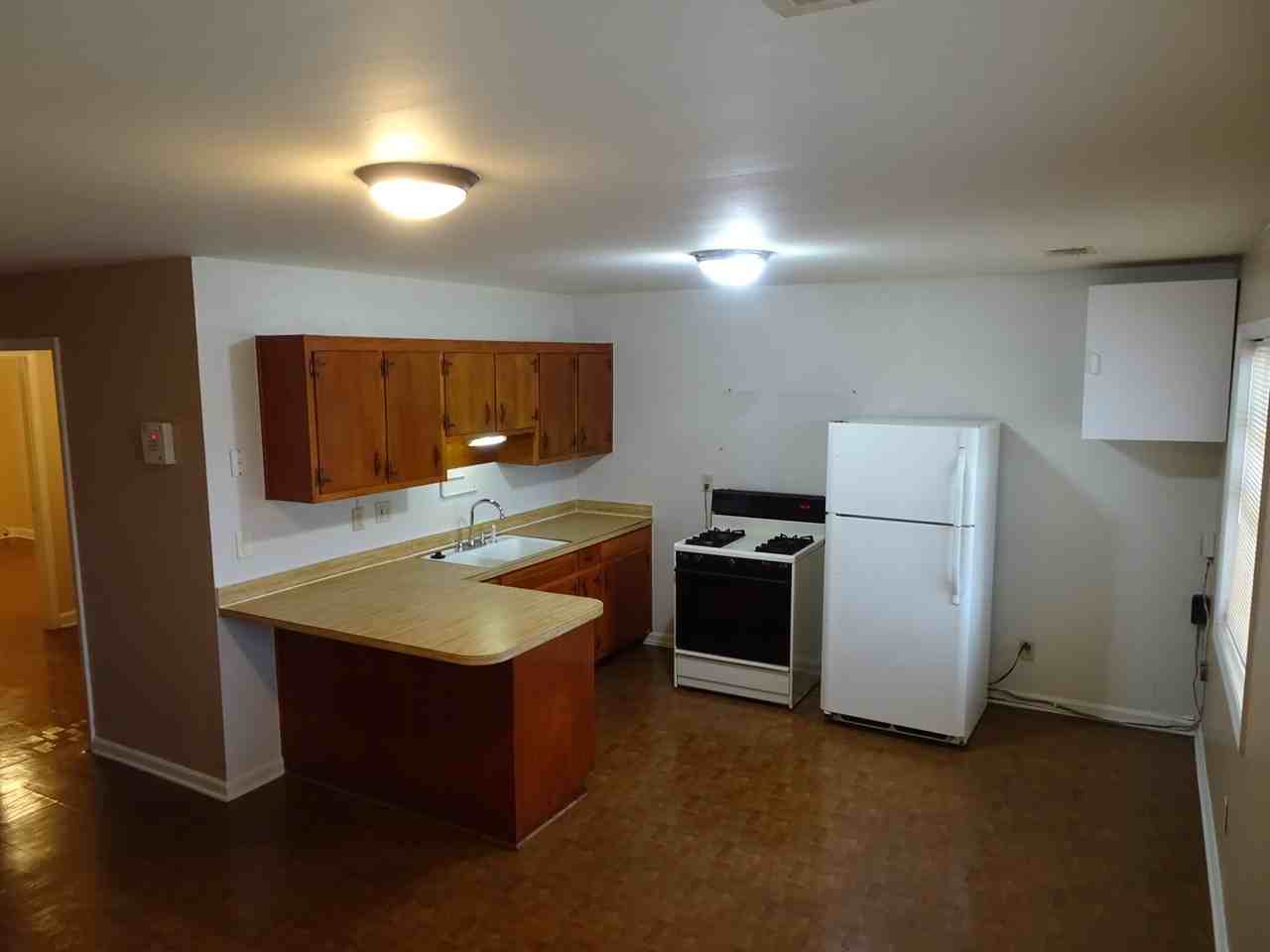 283 Lake Dr #B - Photo 5 of 9