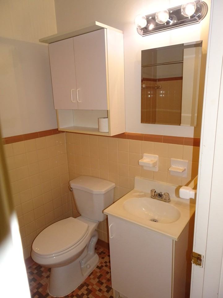 283 Lake Dr #B - Photo 6 of 9