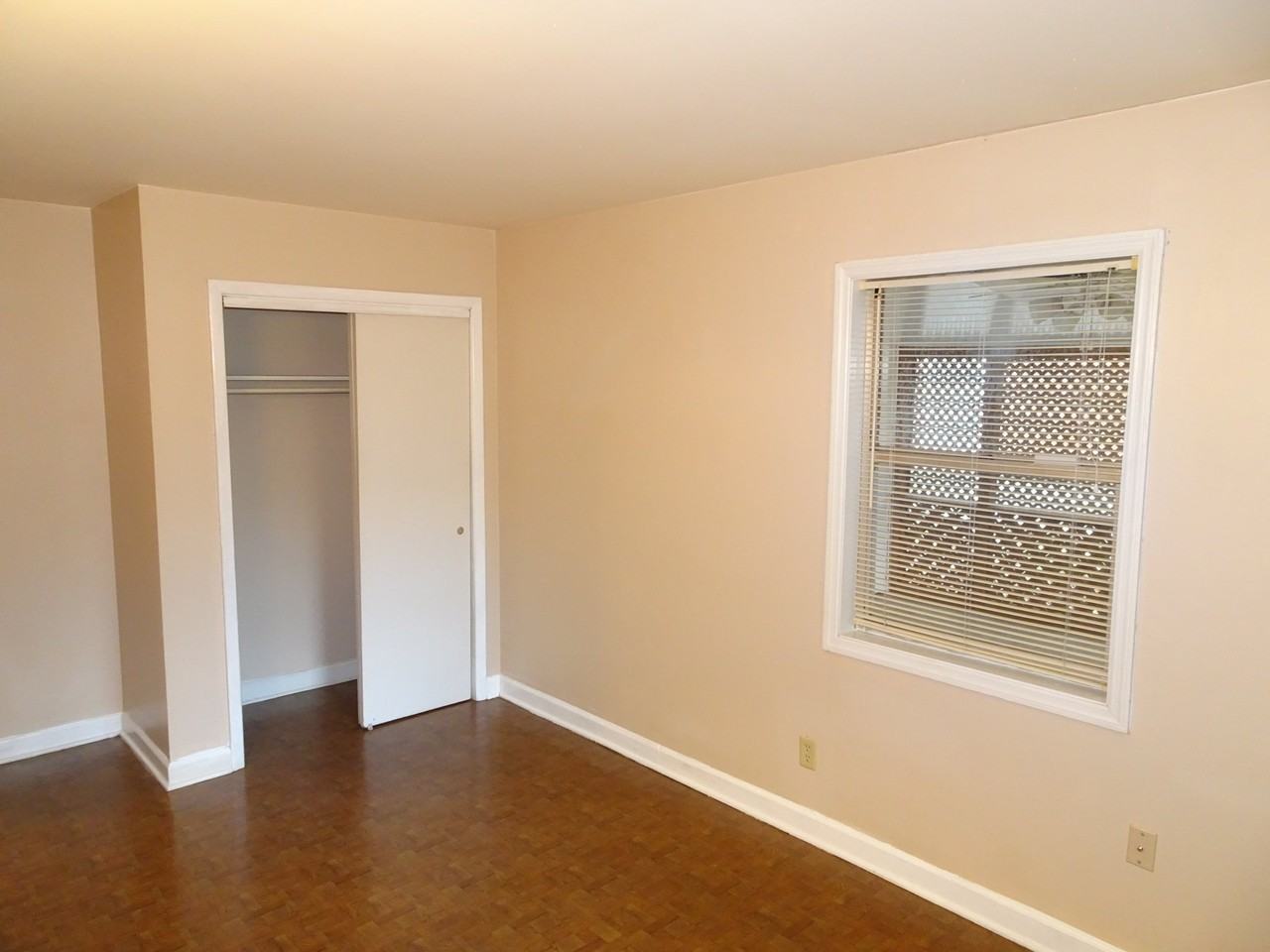 283 Lake Dr #B - Photo 7 of 9