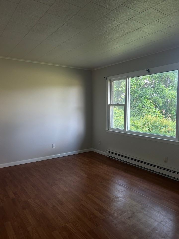 103 Shultz Dr #2 - Photo 4 of 9