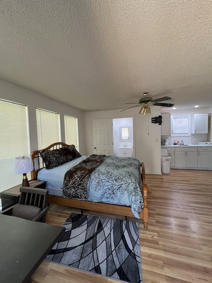 3207 Sylvester Dr #3207 - Photo 2 of 14