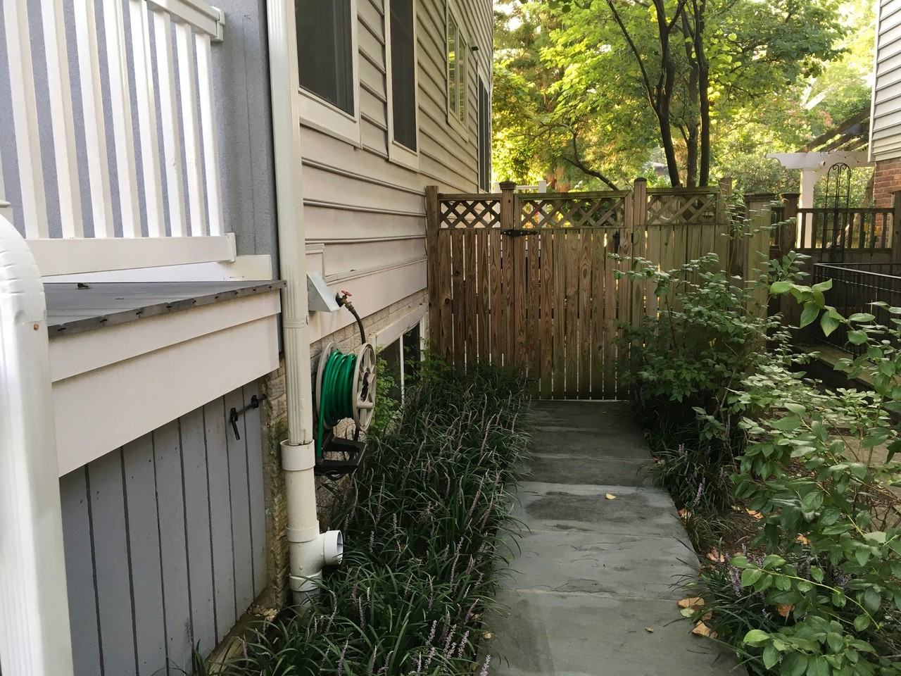 5305, Sherrill Ave #B - Photo 2 of 13