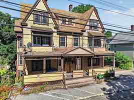 featured image of 195 Laurel Hill Ave #UL