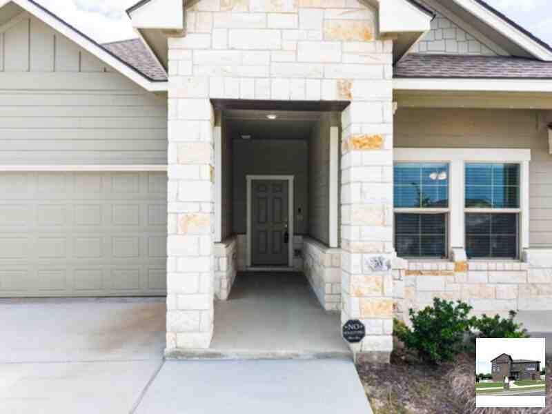 110 Ayla Marie Dr - Photo 3 of 50