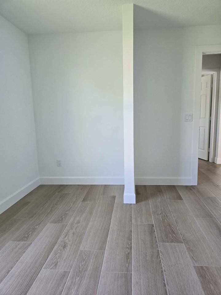 6135 7th Pl #NA - Photo 5 of 19