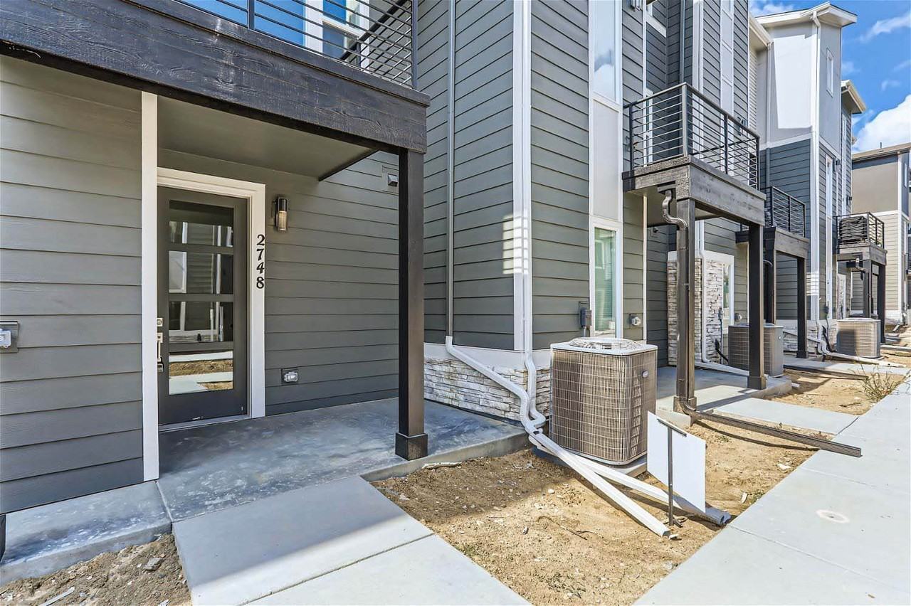 2748 W 68th Ave - Photo 2 of 17