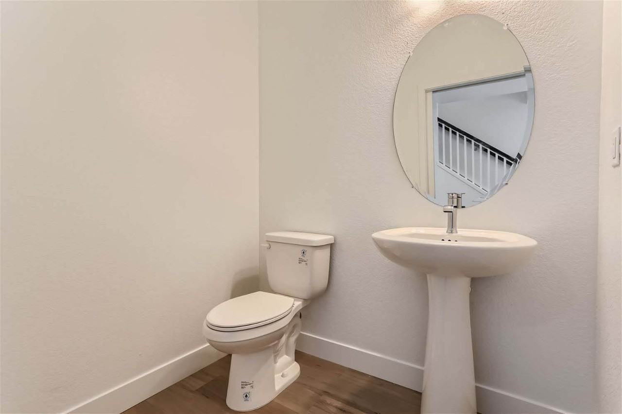 2748 W 68th Ave - Photo 5 of 17