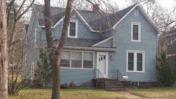 featured image of 1108 11th St E
