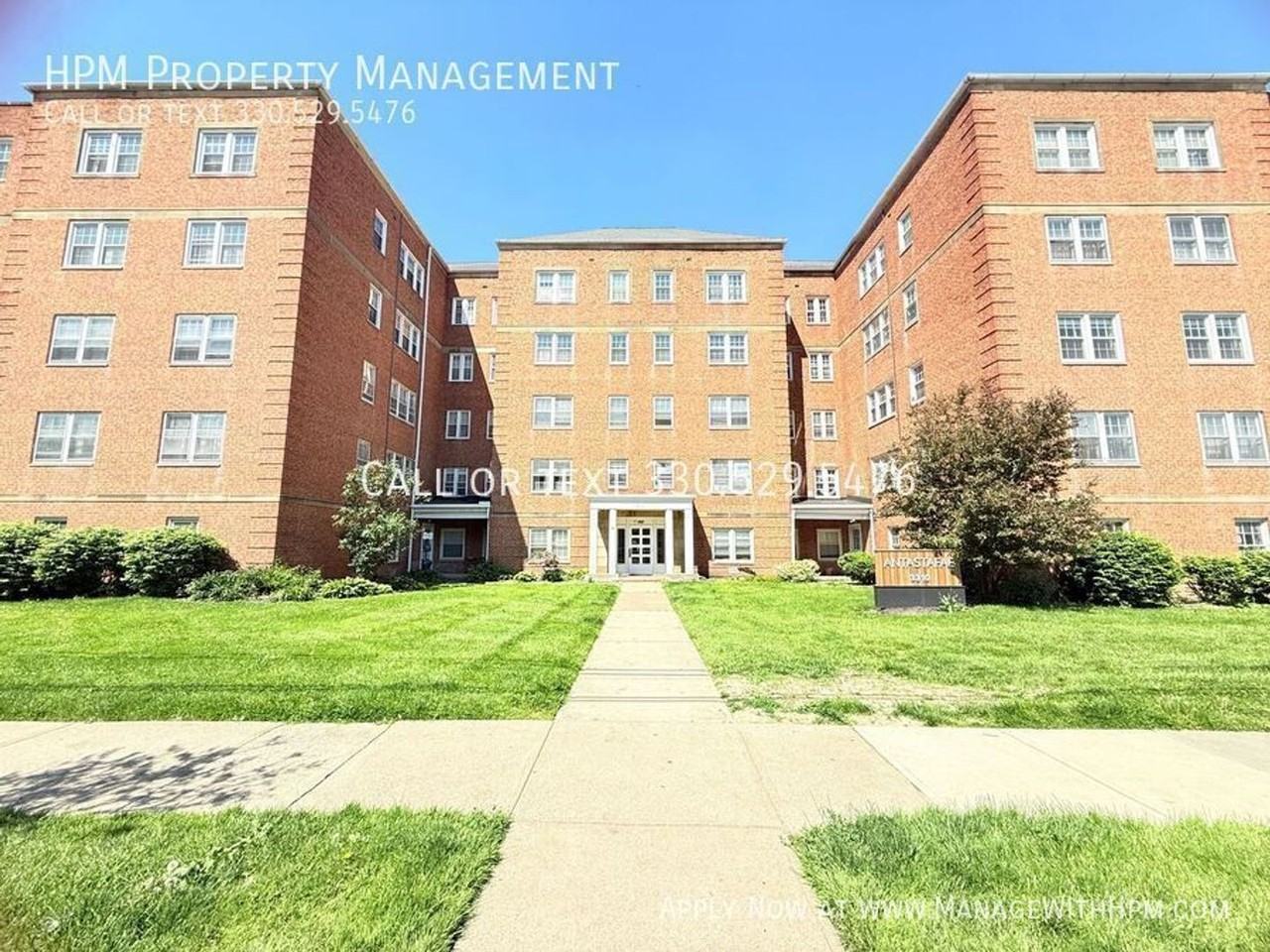 3310 Warrensville Center Rd #407