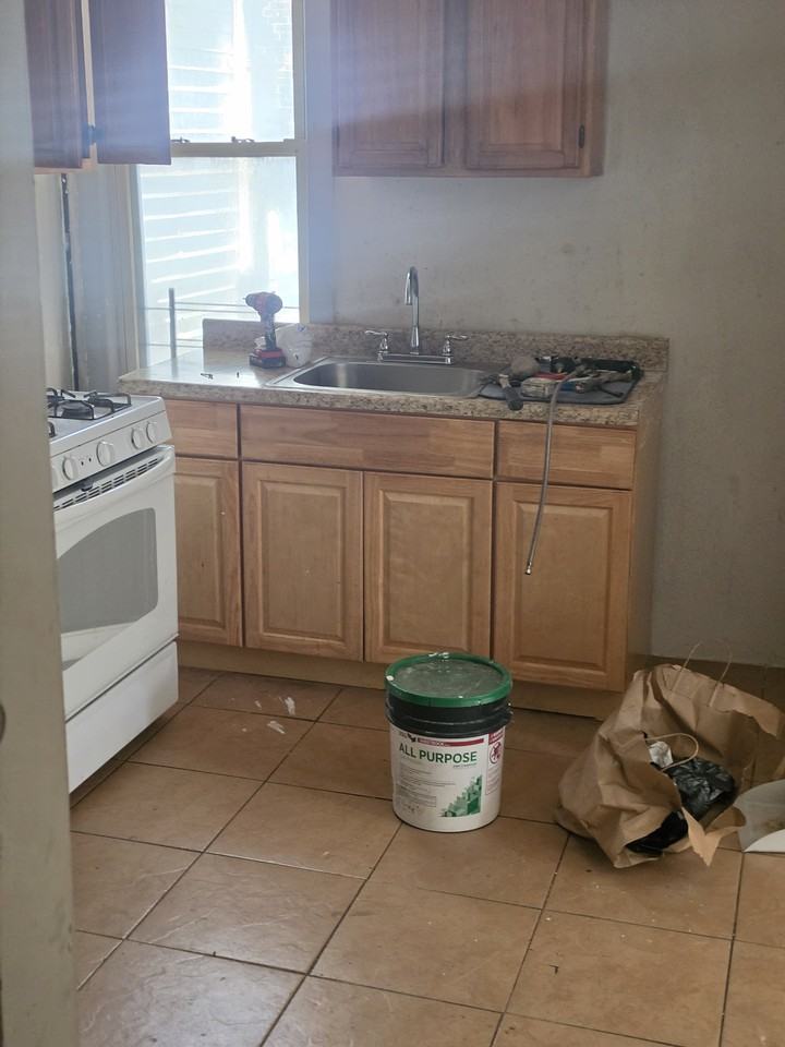 Clay Ave - Photo 7 of 12