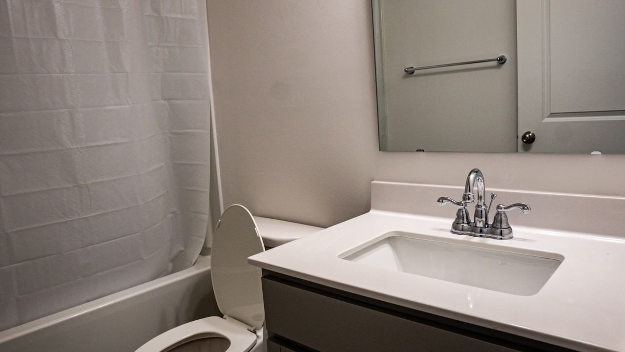 15014 Scoter St - Photo 6 of 14