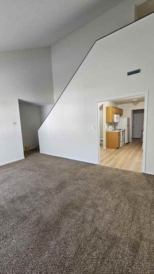 209 Cedar St #E2 - Photo 4 of 23