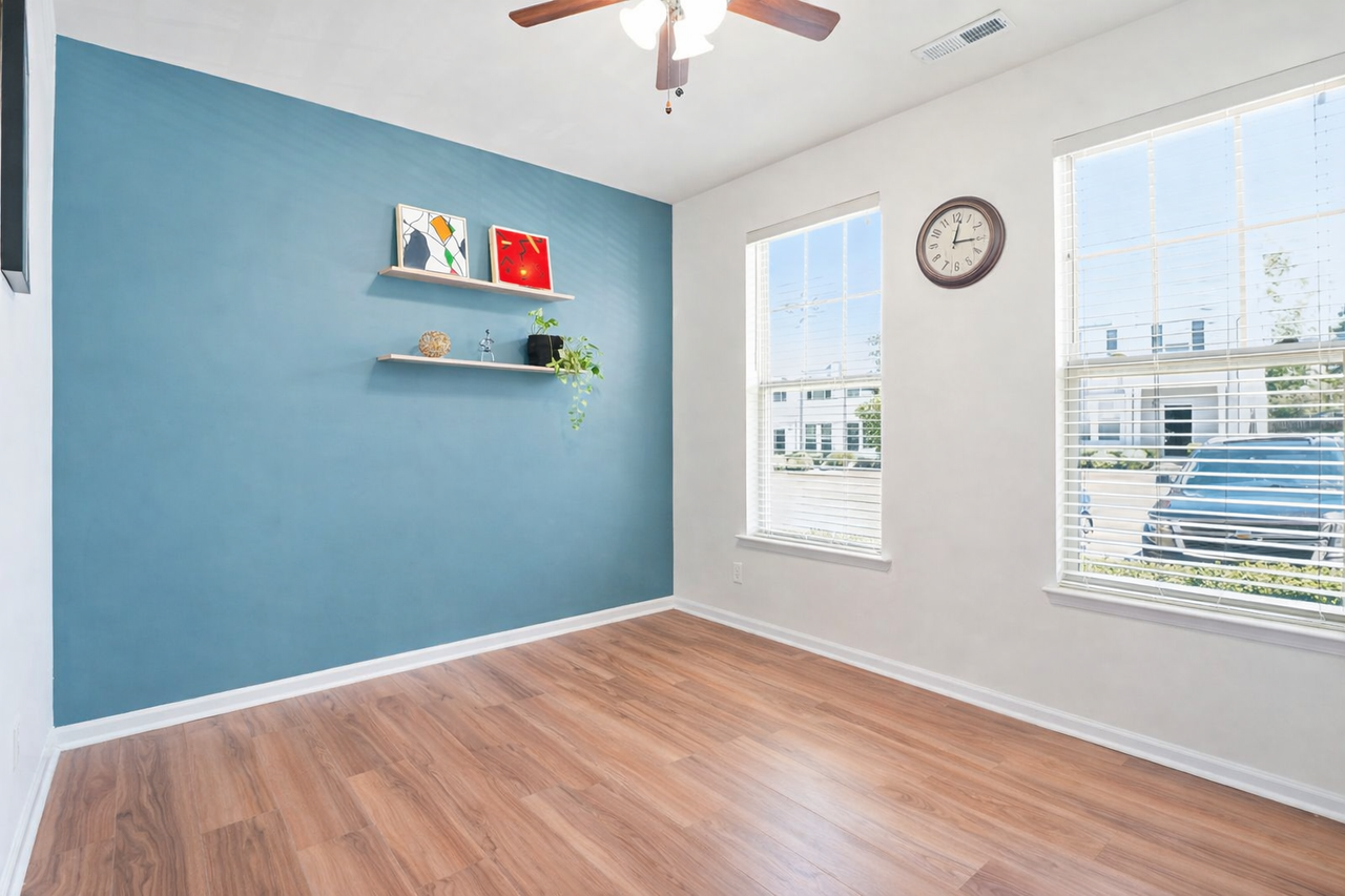 727 Maypearl Ln - Photo 3 of 17