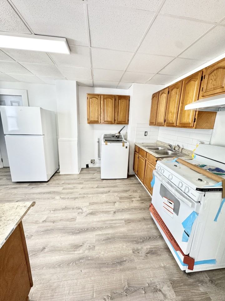 126 Poplar St #126 - Photo 5 of 12
