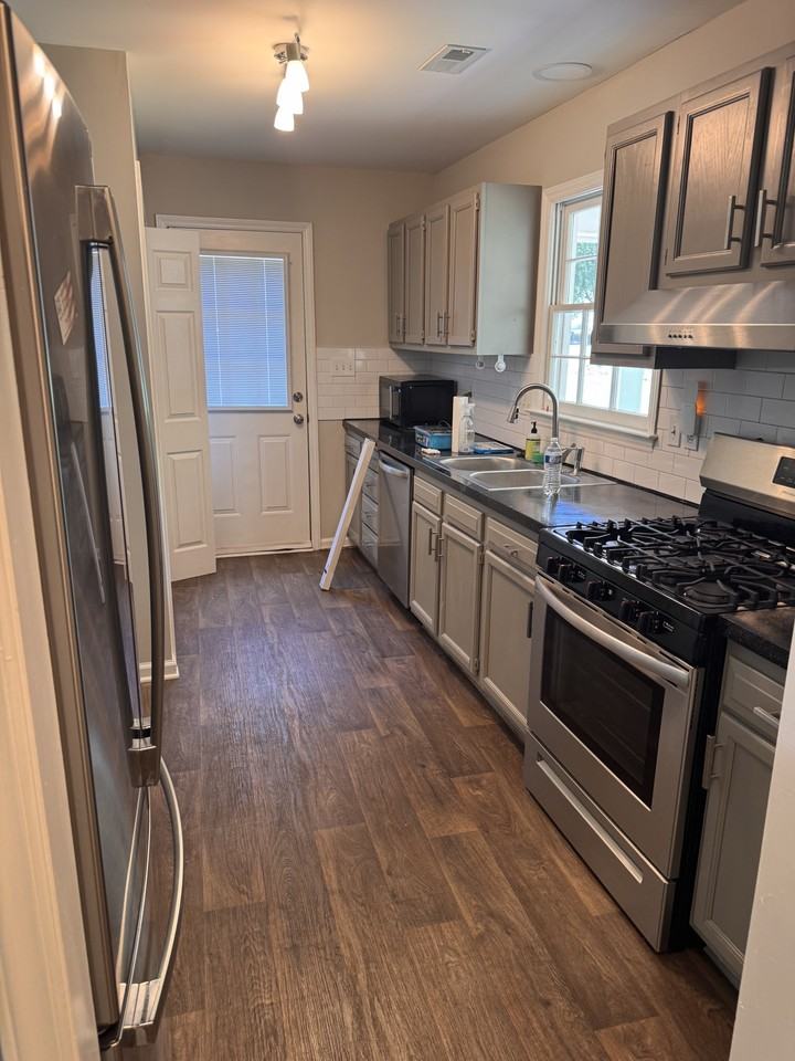 7221 Lea Wood Ln #NA - Photo 3 of 13