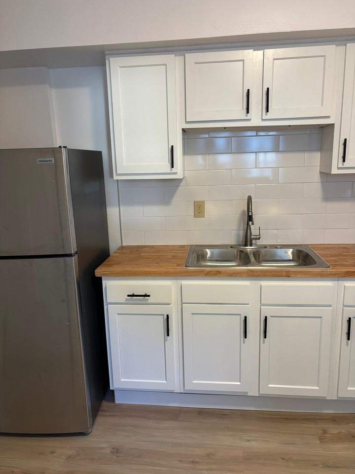 3155 W 112th St #3155 - Photo 3 of 10