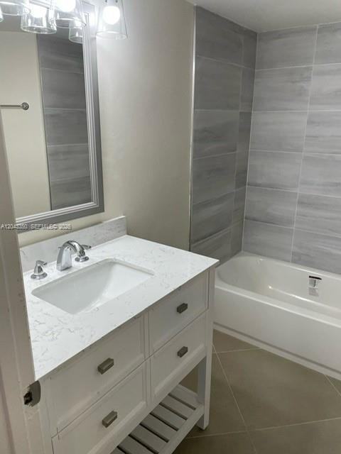 2225 N Cypress Bend Dr - Photo 7 of 8