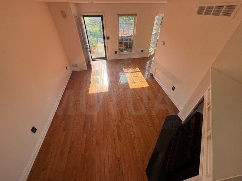 38926 Country Cir - Photo 4 of 8
