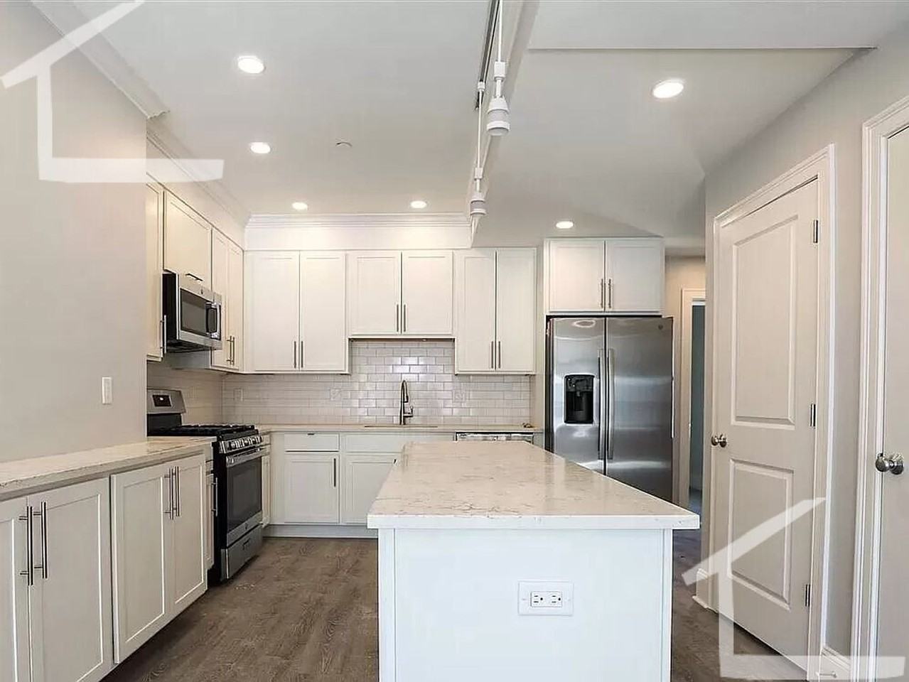 126 Kenrick St - Photo 4 of 9
