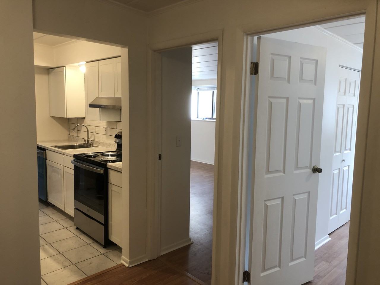 212 Hugel Dr #4 - Photo 7 of 10