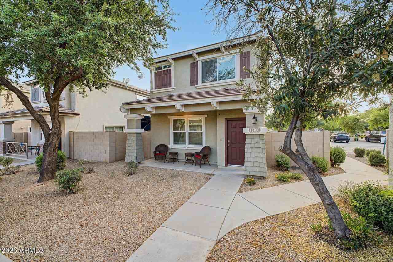 1493 S Jacana Ln - Photo 3 of 35
