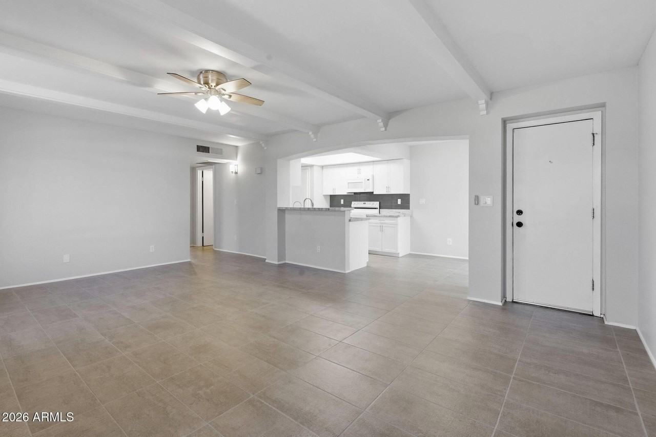 780 E Eugie Ave - Photo 4 of 15