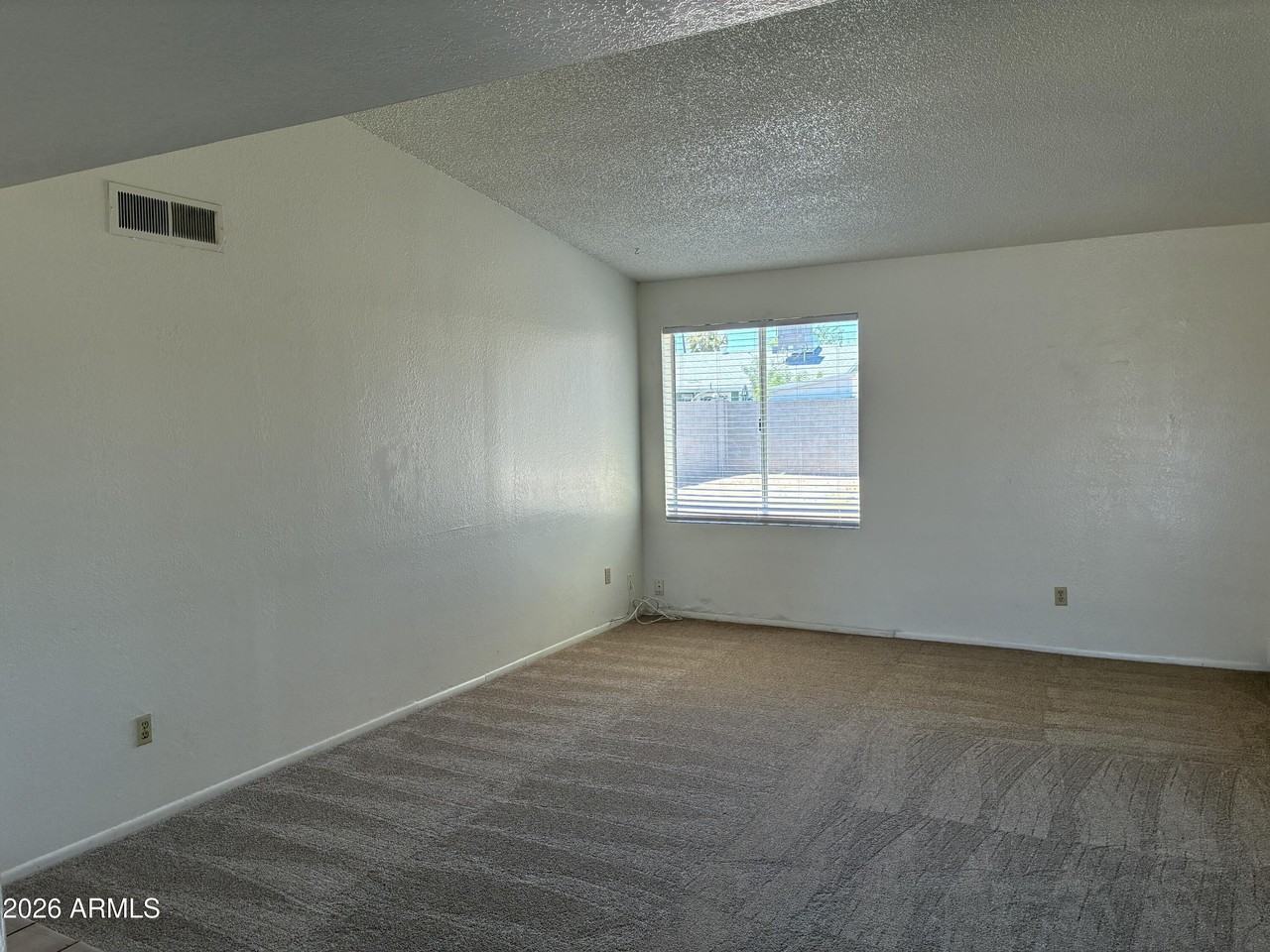 5915 W Tierra Buena Ln - Photo 5 of 35