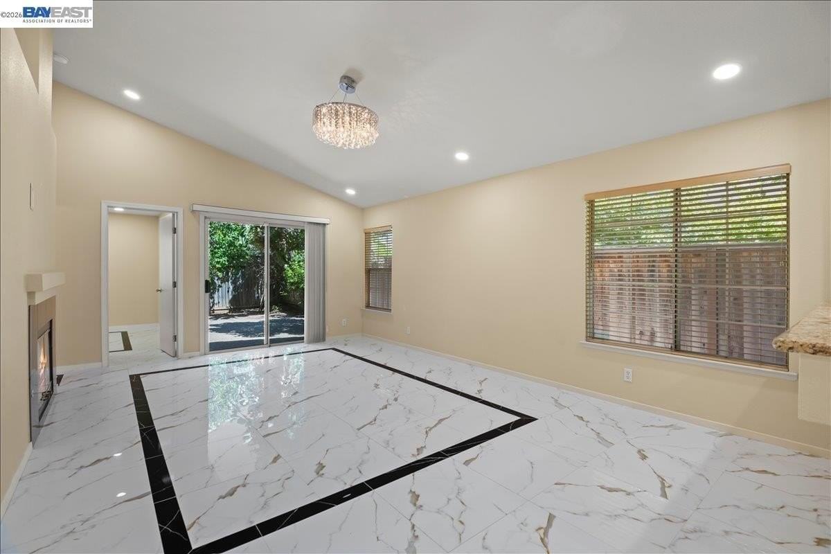 38806 Litchfield Cir - Photo 4 of 25