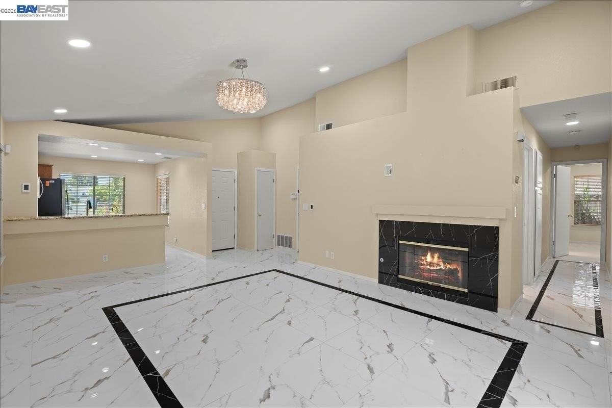 38806 Litchfield Cir - Photo 5 of 25