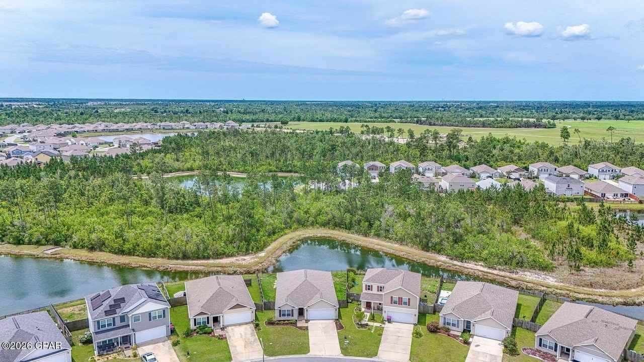 7154 Riverbrooke St - Photo 3 of 42