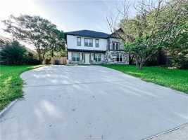 featured image of 1307 Bayou Woods Dr