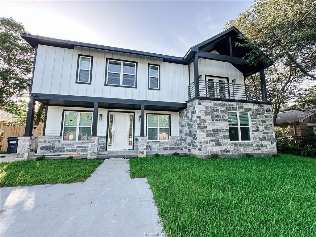 1307 Bayou Woods Dr - Photo 3 of 22