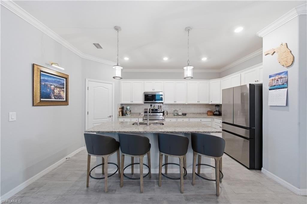 19584 Utopia Ln - Photo 3 of 49