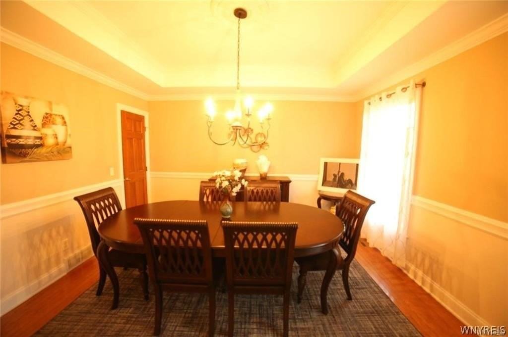 8350 Manchester Park Dr - Photo 5 of 18