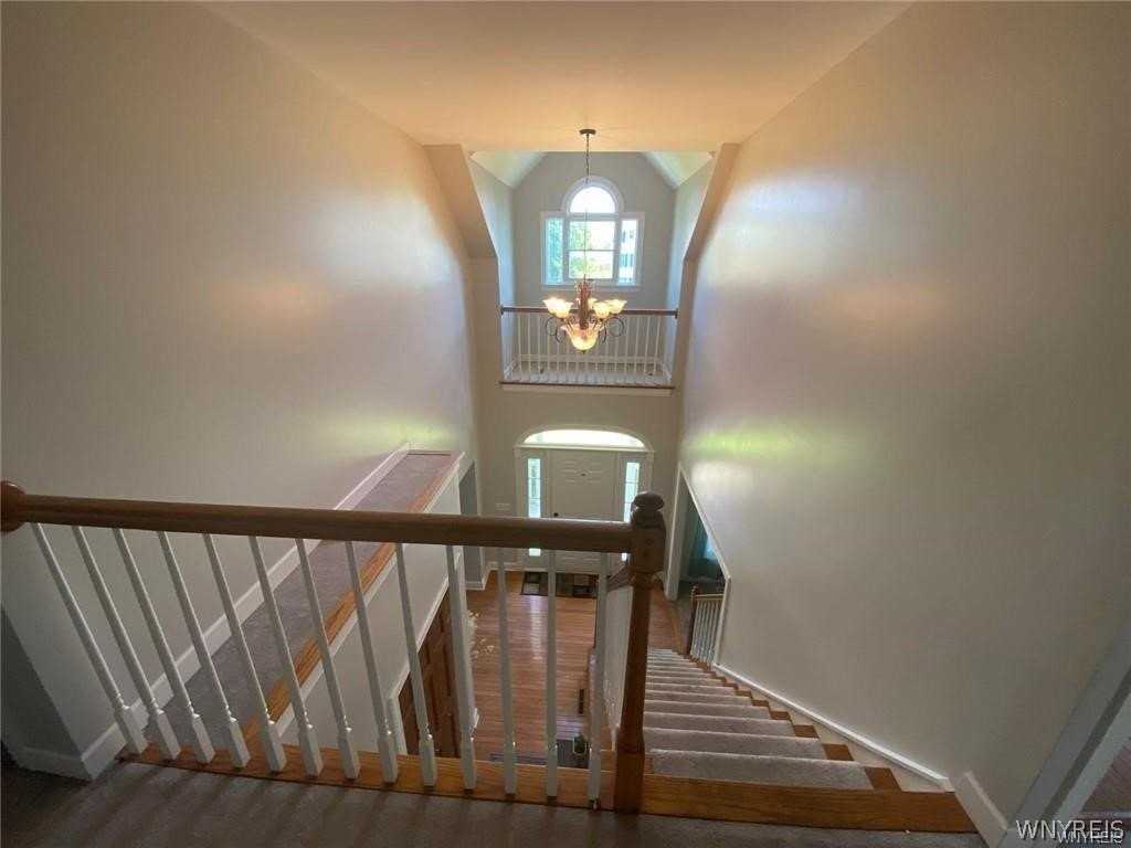 8350 Manchester Park Dr - Photo 7 of 18