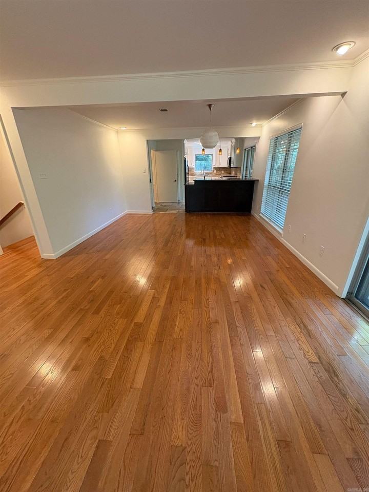 2620 N Taylor St - Photo 4 of 21