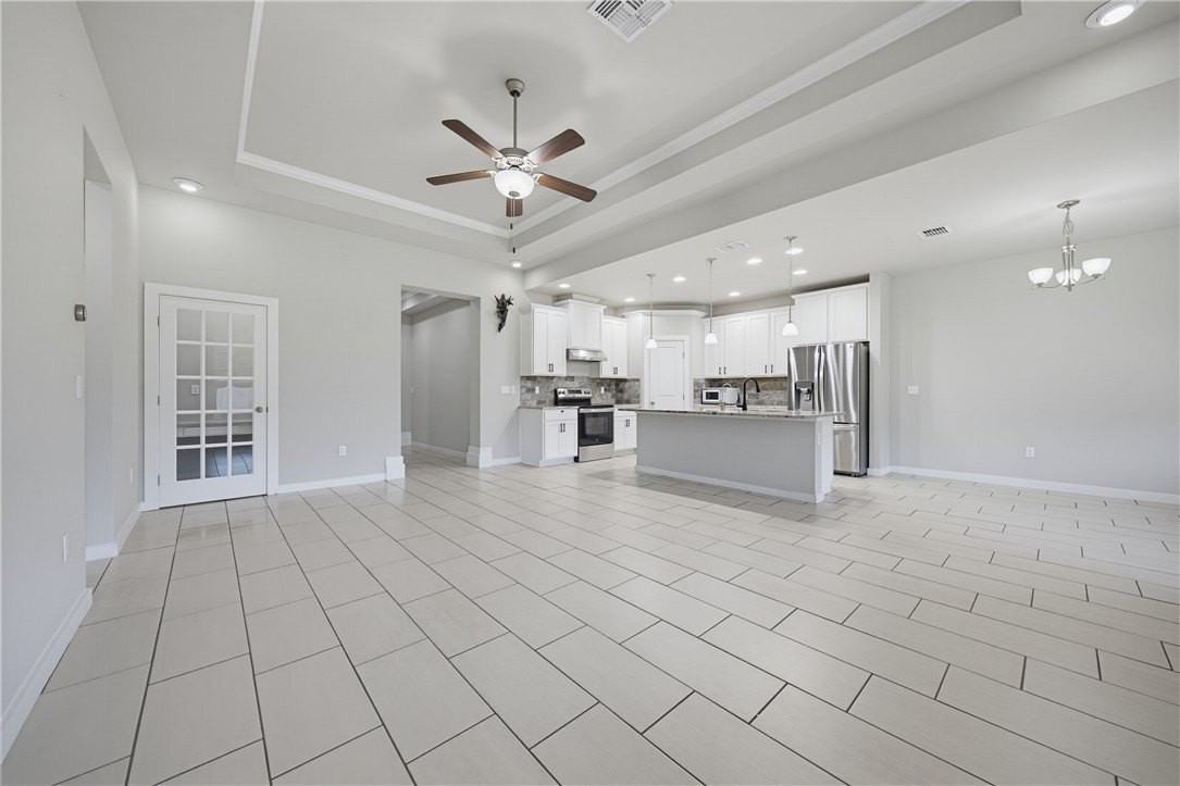 1012 Pasadena St - Photo 4 of 25