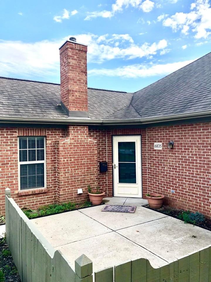 6835 Villabrook Dr - Photo 3 of 22