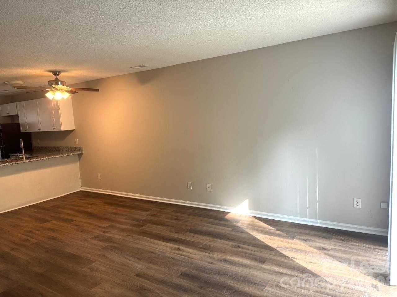 3912 Briarhill Dr - Photo 5 of 10