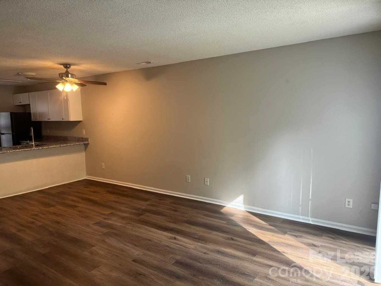 3912 Briarhill Dr - Photo 6 of 10