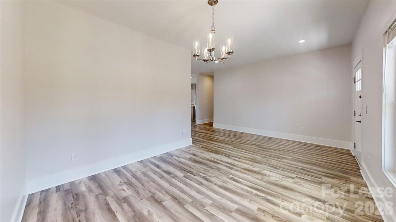 5345 Christopher Rd - Photo 3 of 27