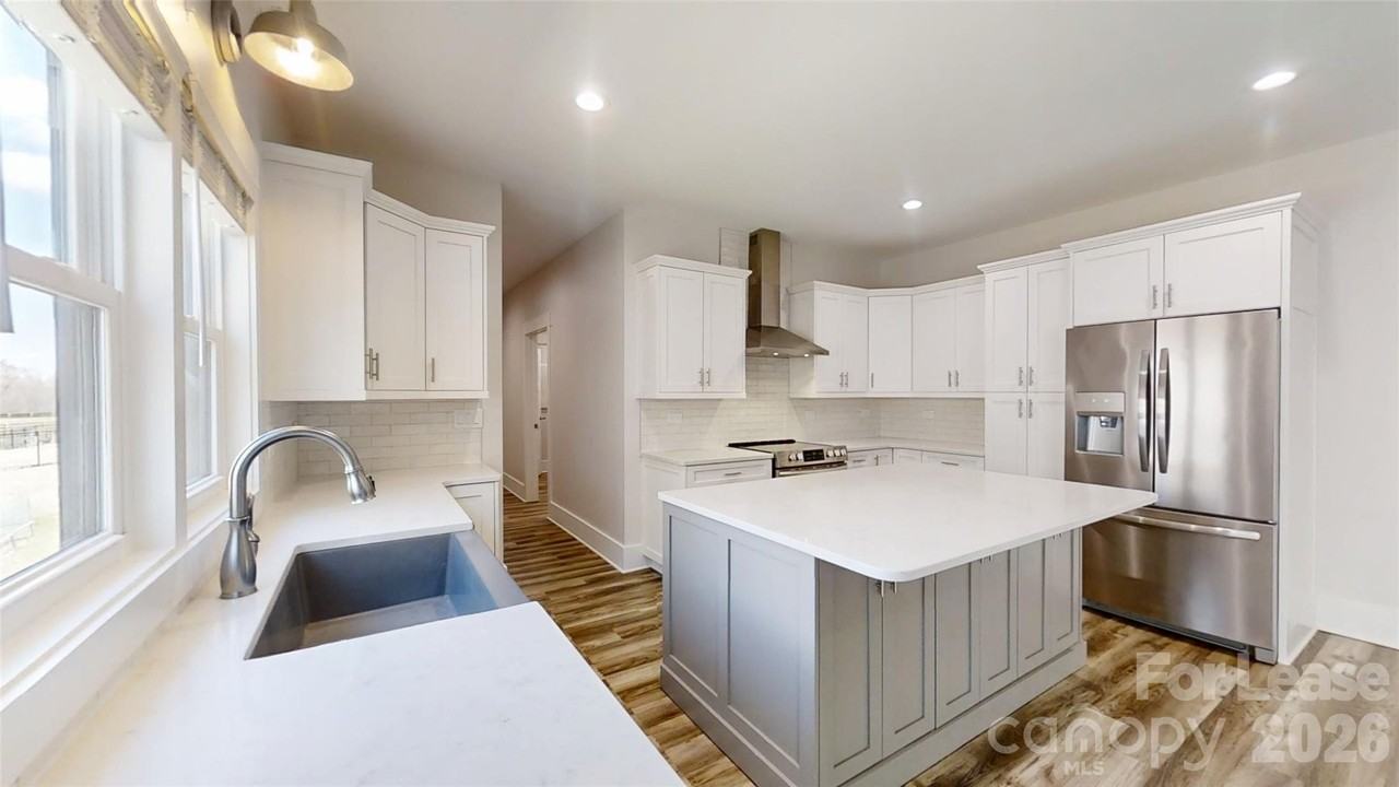 5345 Christopher Rd - Photo 7 of 27
